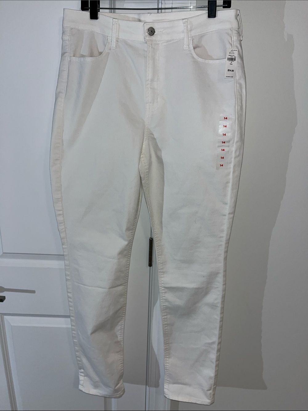 New w/tag Old Navy Wow Straight High Rise White Jeans NWT 14 Tall 33” x 32”